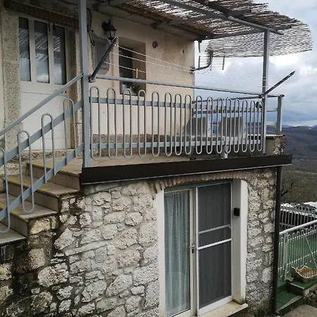 Molise Isernia E Casa Sbriglio, Tra Cascate, Laghi, Fiumi E Relax Sessano del Molise Exterior photo